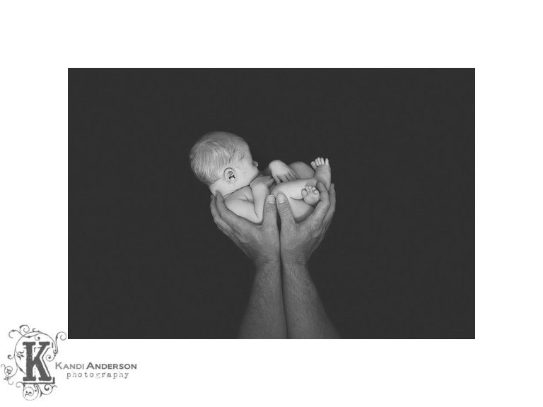 newborn unposed session at Kandi Anderson Photography