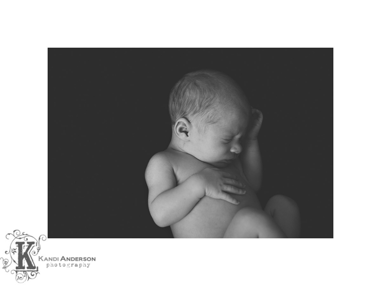 newborn unposed session at Kandi Anderson Photography